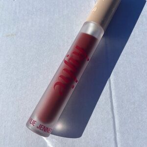 Kylie cosmetics matte lipstick 419 bad lil reindeer